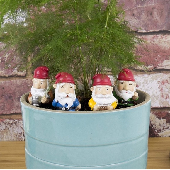 ππH O S T   P I C K ππ Mini Plant Pot Gnomes, NIB - Picture 2 of 7